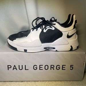 Black and White PG 5 in size 9.5
